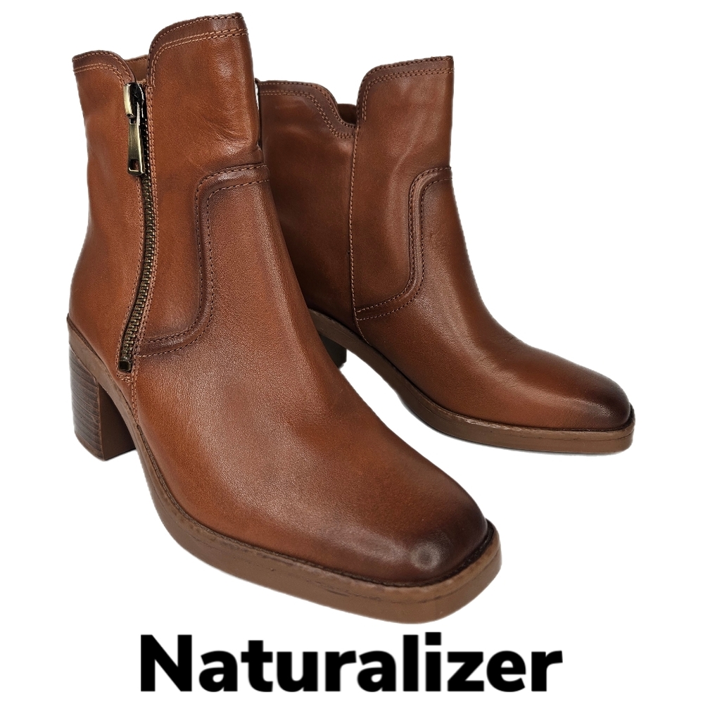 Naturalizer Emmy Brown-Black Distressing Color Square Toe Ankle Boots Sz 9.
